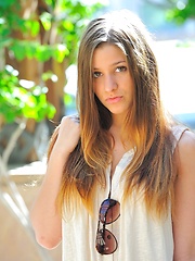 Nicole has a perfect teen body