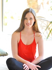 Natalie in flex stretch